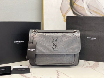Luxe Carry - YSL Bag - 2239