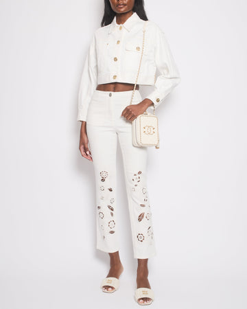 Top Quality Chanel 24P White Denim Straight Leg Jeans with Pockets and Cut Out Floral Embroidery Size FR 36 (UK 8) RRP ¬£2750
