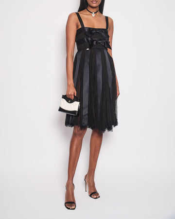 Top Quality Chanel Black Pleated Lace Sleeveless Midi Dress with Navy Silk Bow Details Size FR 38 (UK 10)