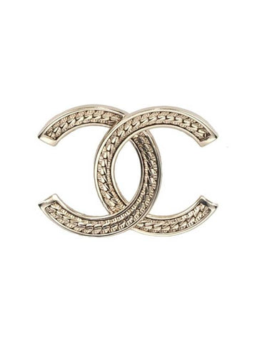 Brooch CC Logo Pin Gold Chanel