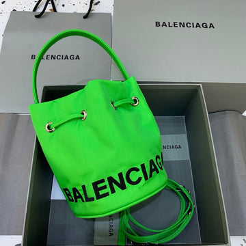 BLN-Ciaga Le Cagole Medium Bucket Bag In Green, For Women,  Bags 11.8in/30Luxe Carry