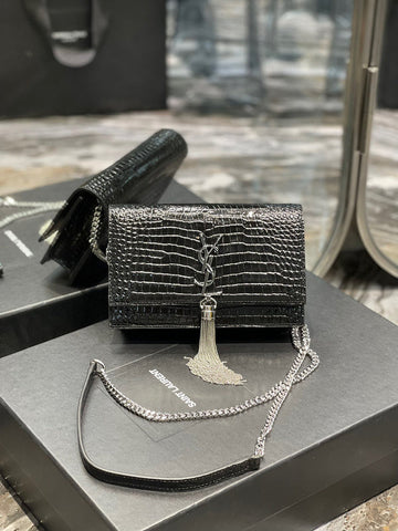Luxe Carry - YSL Bag - 1938