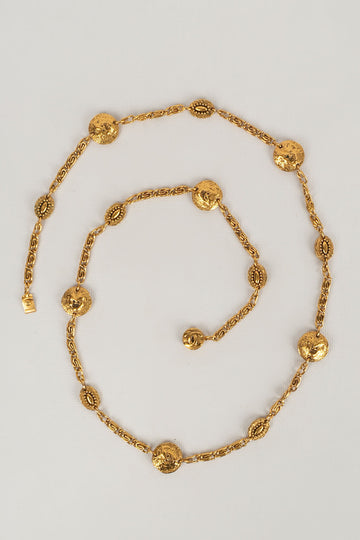 Sautoir/Collier dor?© Chanel