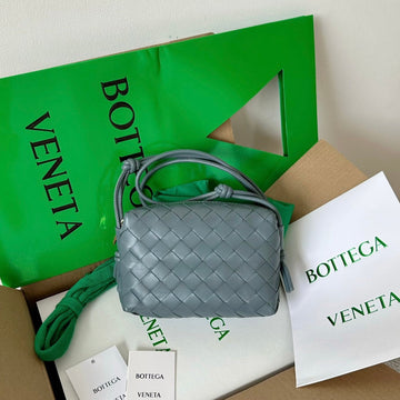 BV LOOP MINI 17CM GREY CALFSKIN Luxe Carry Bags