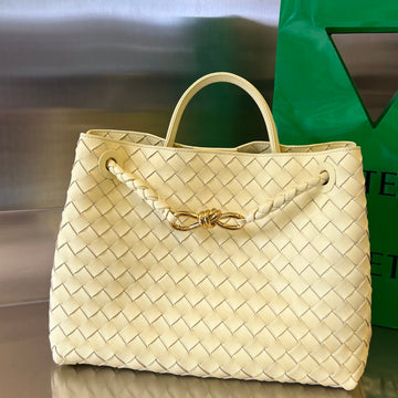 BV MEDIUM ANDIAMO 32CM LIME LAMBSKIN Luxe Carry