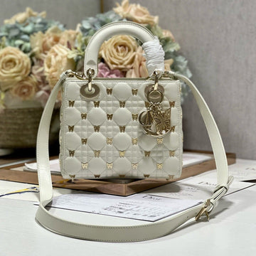SMALL LADY 20 BUTTERFLY STUD WHITE LAMBSKIN Luxe Carry