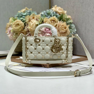 MEDIUM LADY D-JOY 26 BUTTERFLY STUD WHITE LAMBSKIN Luxe Carry