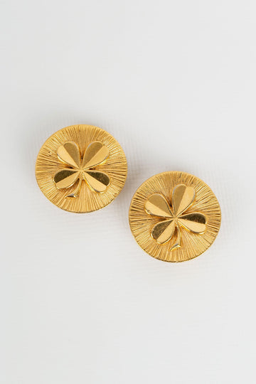 Boucles d'oreilles tr?®fle Chanel