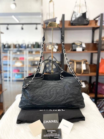 Daol Sangin Branch COCO logo quilted tote and shoulder bag 16th A67041 Status A Chanel