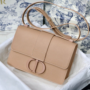 MONTAIGNE 24 IN BISQUE BEIGE CALFSKIN Luxe Carry