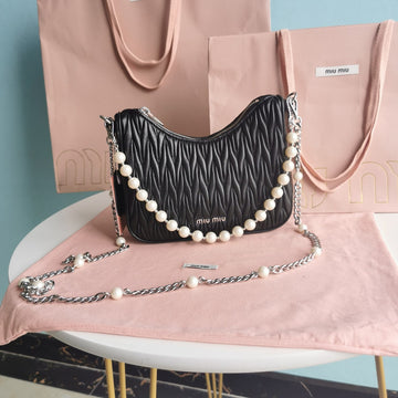 CRYSTAL CHAIN 21 BAG IN BLACK LAMBSKIN Luxe Carry Bags