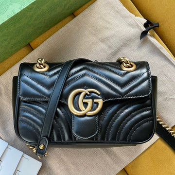 GG MARMONT MATELASSÉ SMALL 22 BAG BLACK CALFSKIN Luxe Carry