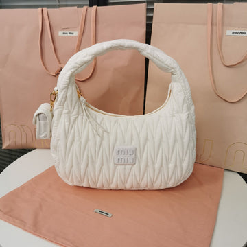 WANDER 28 BAG IN WHITE ECO - FRIENDLY NYLON Luxe Carry