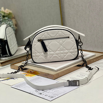 VIBE HOBO 22 BAG IN WHITE CALFSKIN Luxe Carry