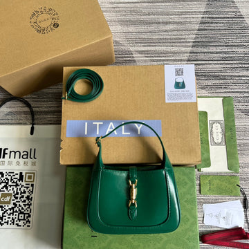 GG JACKIE MINI 19 SHOULDER BAG IN GREEN FOREST CALFSKIN by Luxe Carry