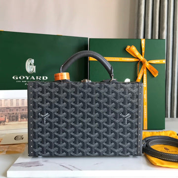 GRAND HÔTEL TRUNK BAG 24 IN GREY BLACK GOYARDINE CANVAS AND CALFSKIN Luxe Carry Bags