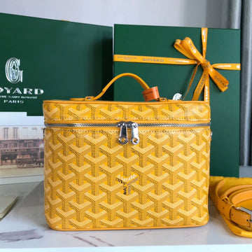 M VANITY CASE 20 IN YELLOW GOYARDINE CANVAS Luxe Carry Bags