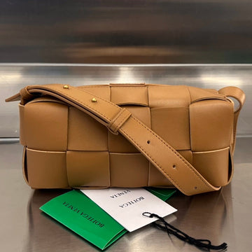 BRICK CASSETTE 28 IN BRONZE BROWN CALFSKIN Luxe Carry
