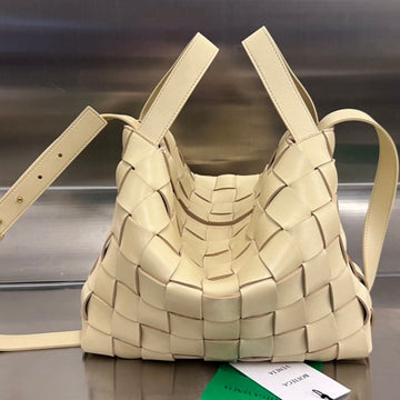 MEDIUM 28 CASSETTE BEIGE LAMBSKIN by Luxe Carry