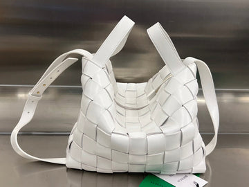 MEDIUM 28 CASSETTE WHITE LAMBSKIN by Luxe Carry