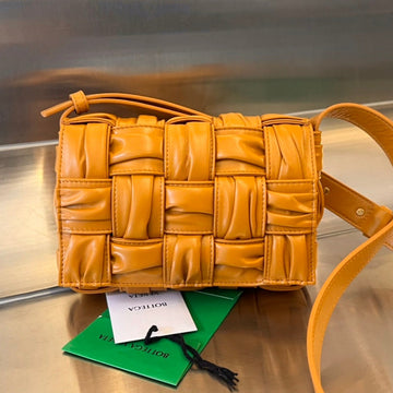 MINI CASSETTE 19 IN SANDSTONE ORANGE SOFT LAMBSKIN Luxe Carry Bags