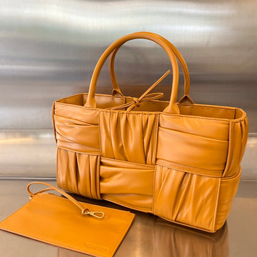 SMALL ARCO TOTE 30 IN PIZAZZ ORANGE SOFT LAMBSKIN Luxe Carry Bags