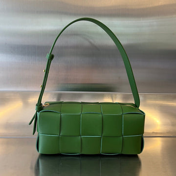 BRICK CASSETTE 28 IN DARK GREEN CALFSKIN Luxe Carry