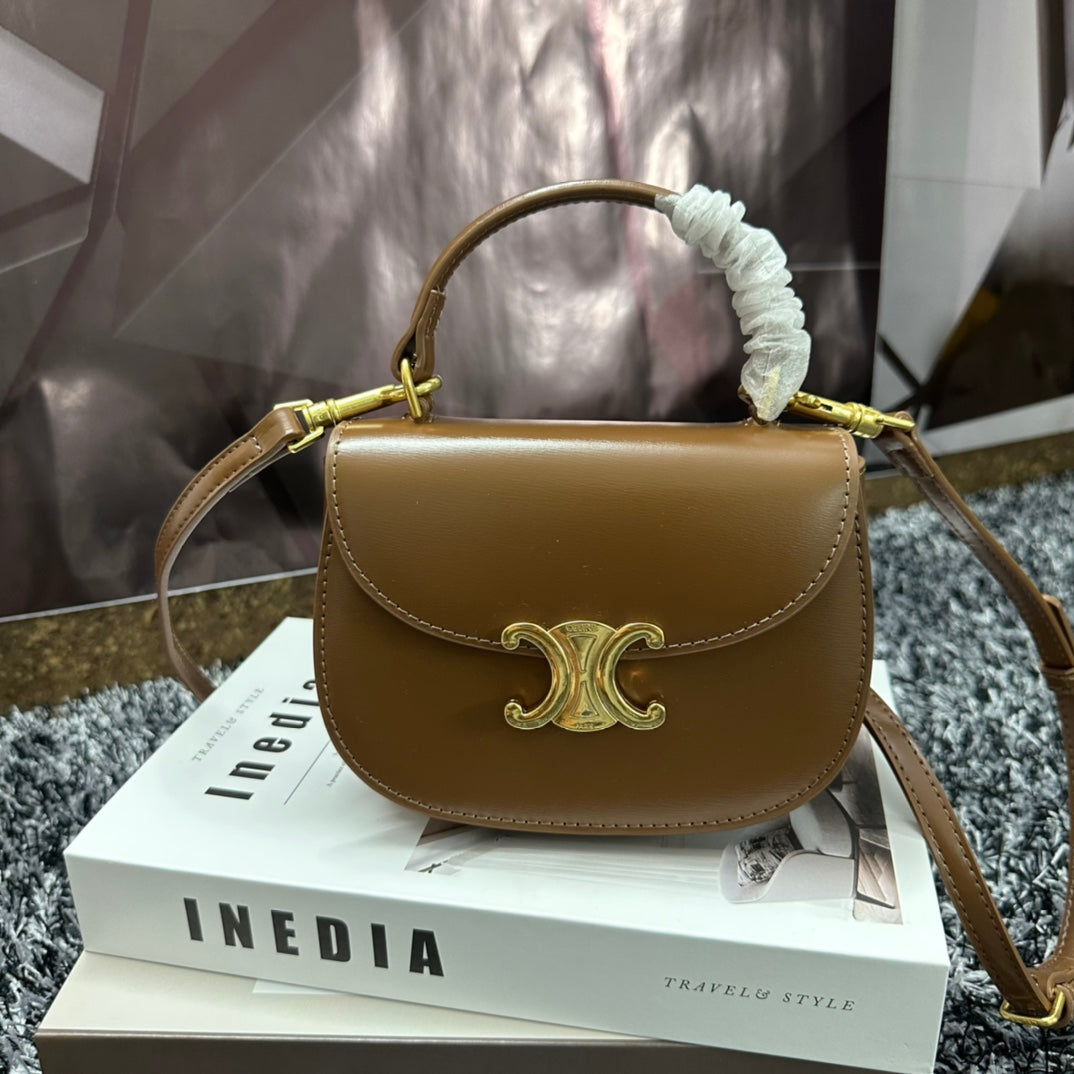 BESACE TRIPHOME 17 CALFSKIN CARAMEL BROWN Luxe Carry Bags
