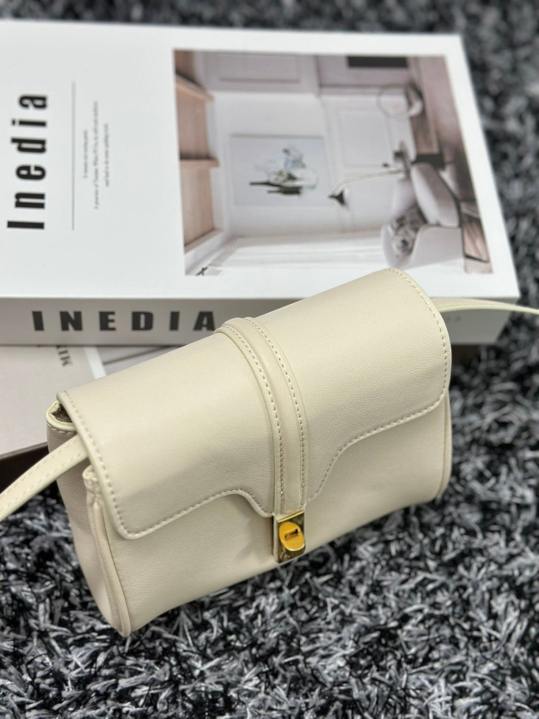 CLASSIC MINI 18 WHITE CALFSKIN Luxe Carry Bags