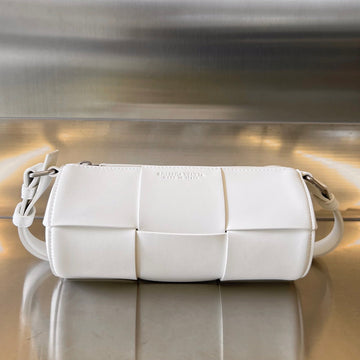 SMALL CYLINDER CASSETTE 21 IN WHITE CALFSKIN by Luxe Carry