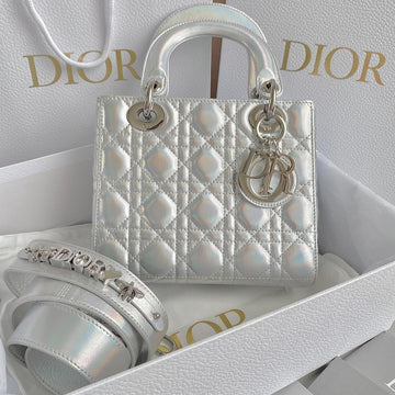 MEDIUM LADY 20 HANDBAG IN SILVER LAMBSKIN Luxe Carry Bags