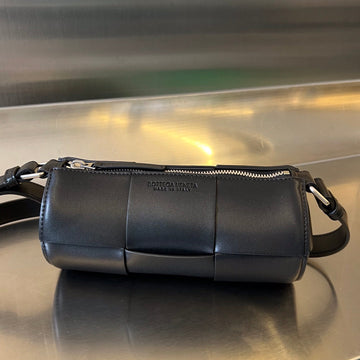 SMALL CYLINDER CASSETTE 21 IN BLACK CALFSKIN by Luxe Carry