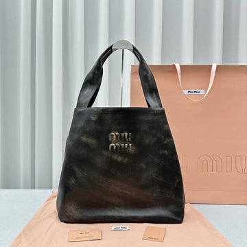 HOBO BAG 39 IN BLACK OMBRE CALFSKIN Luxe Carry Bags
