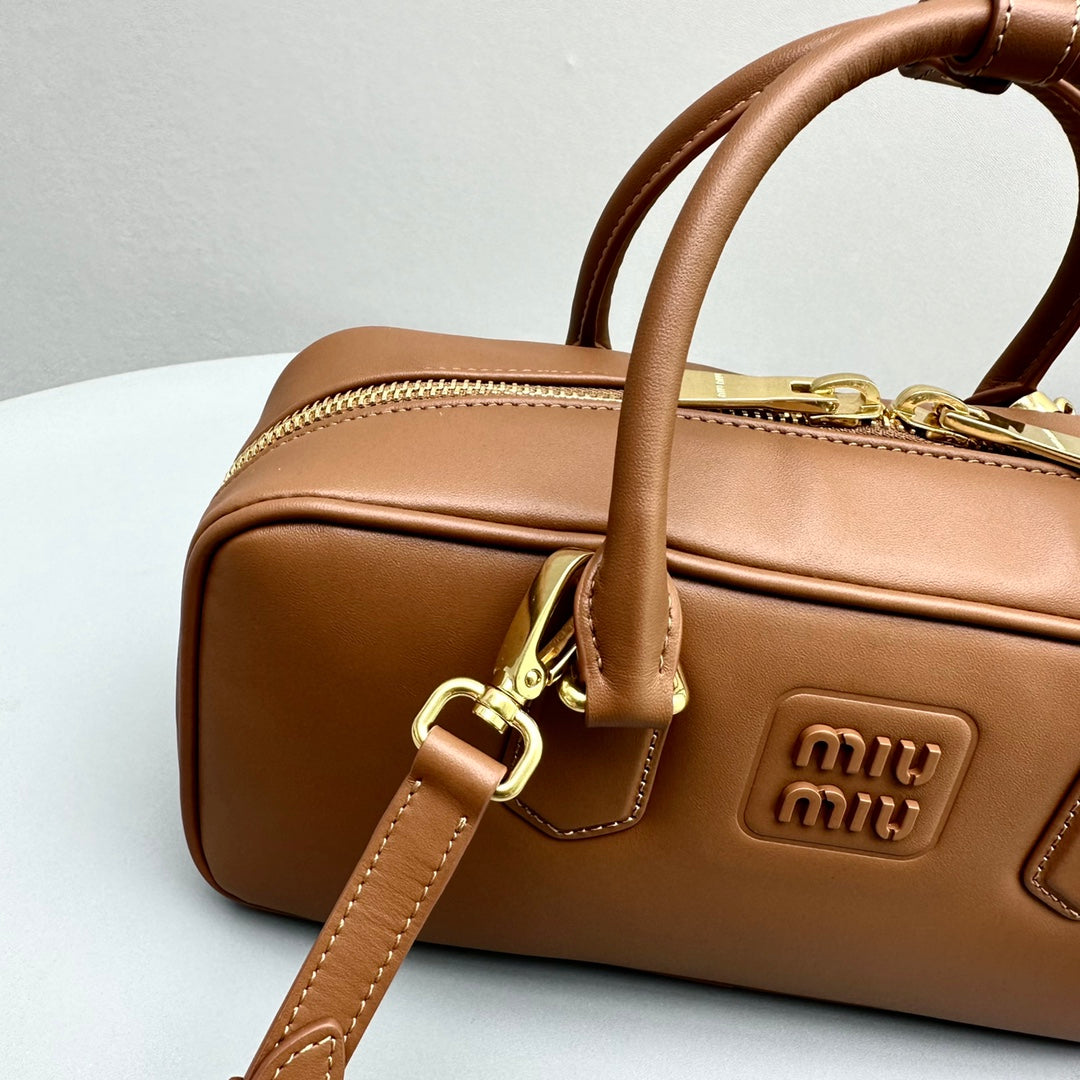 ARCADIE 27 BAG IN CINNAMON BROWN CALFSKIN Luxe Carry