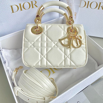 MINI LADY 19 IN WHITE LAMBSKIN Luxe Carry