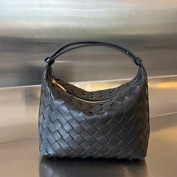 WALLACE 22 BAG IN BLACK CALFSKIN by Luxe Carry
