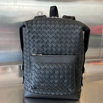 BACKPACK 42 IN BLACK CALFSKIN by Luxe Carry