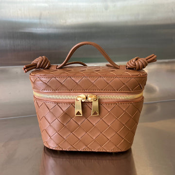 MINI VANITY CASE 18 IN CINNAMON BROWN LAMBSKIN Luxe Carry Bags