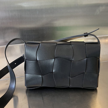 CASSETTE 23 IN BLACK CALFSKIN WITH WAVY PATTERN Luxe Carry Bags