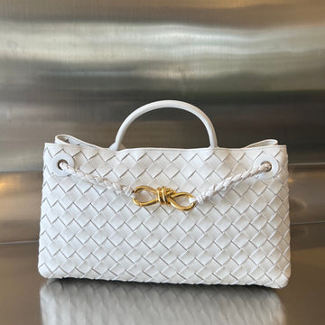 SMALL ANDIAMO 29 IN WHITE LAMBSKIN by Luxe Carry