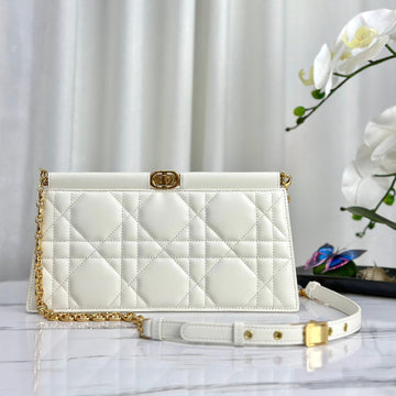 CHAIN CLUTCH 27 BAG IN WHITE LAMBSKIN By Luxe Carry