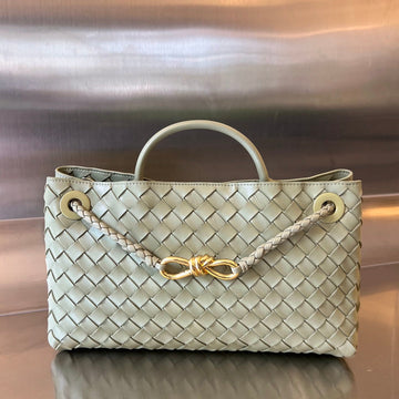 SMALL ANDIAMO 29 IN ECRU BEIGE LAMBSKIN by Luxe Carry