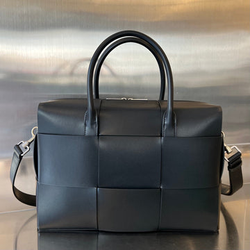 ARCO 36 BAG IN BLACK LAMBSKIN Luxe Carry Bags