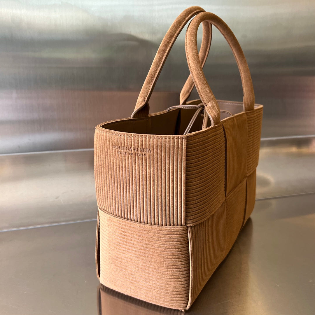 SMALL 30 ARCO TOTE BAG JACOBEAN CALFSKIN Luxe Carry