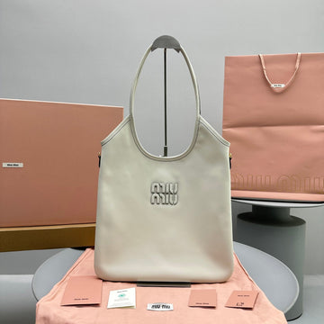 HOBO 40 TOTE IN WHITE CALFSKIN Luxe Carry Bags