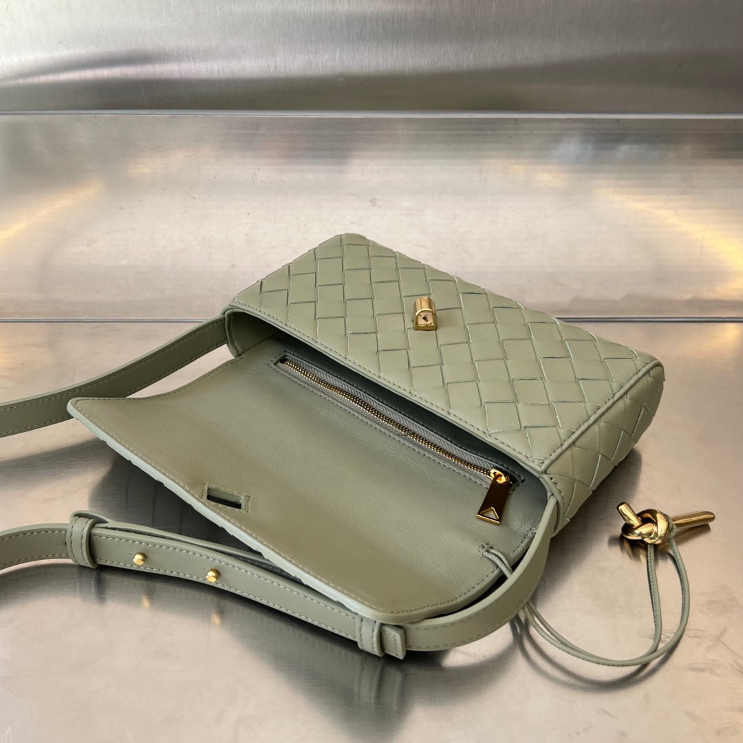 ANDIAMO 21 IN GRAY OLIVE LAMBSKIN by Luxe Carry