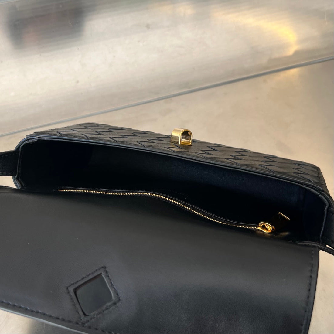 ANDIAMO 21 IN BLACK LAMBSKIN by Luxe Carry