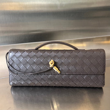 BV Long Clutch Andiamo With Handle 31cm Chocolate Calfskin Ghw Luxe Carry