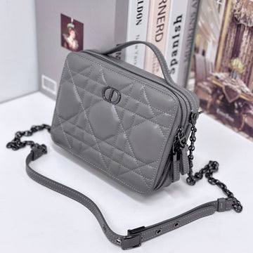 CARO BOX 19 IN GREY CALFSKIN Luxe Carry
