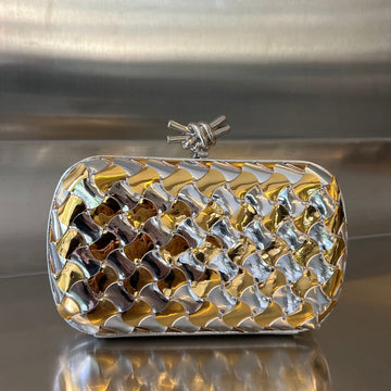 CLASSIC KNOT 19 IN GOLDEN MIX SILVER LAMBSKIN Luxe Carry Bags